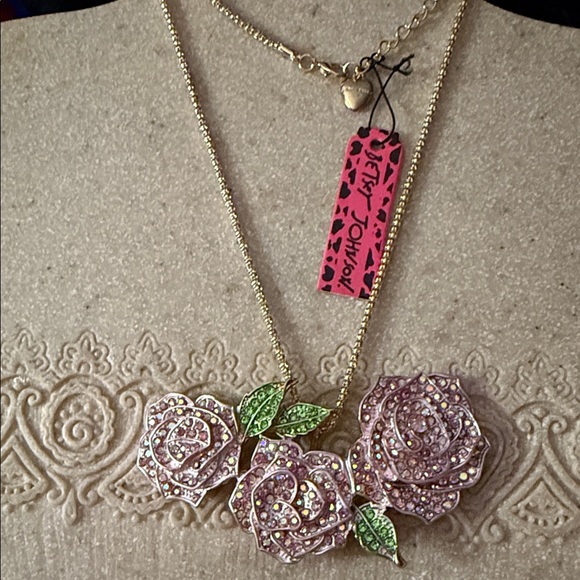 Betsey Johnson Jewelry - NWT Retired Very Rare Betsey Johnson Gold Necklace with Pink Roses & brooch